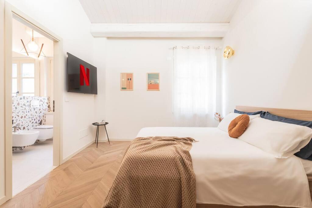 Luxury & Design: Oasi Nel Centro Storico Di Rimini Villa Bagian luar foto